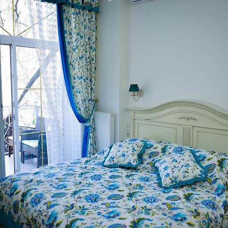 Hotel MAMAN Odessa Exterior foto