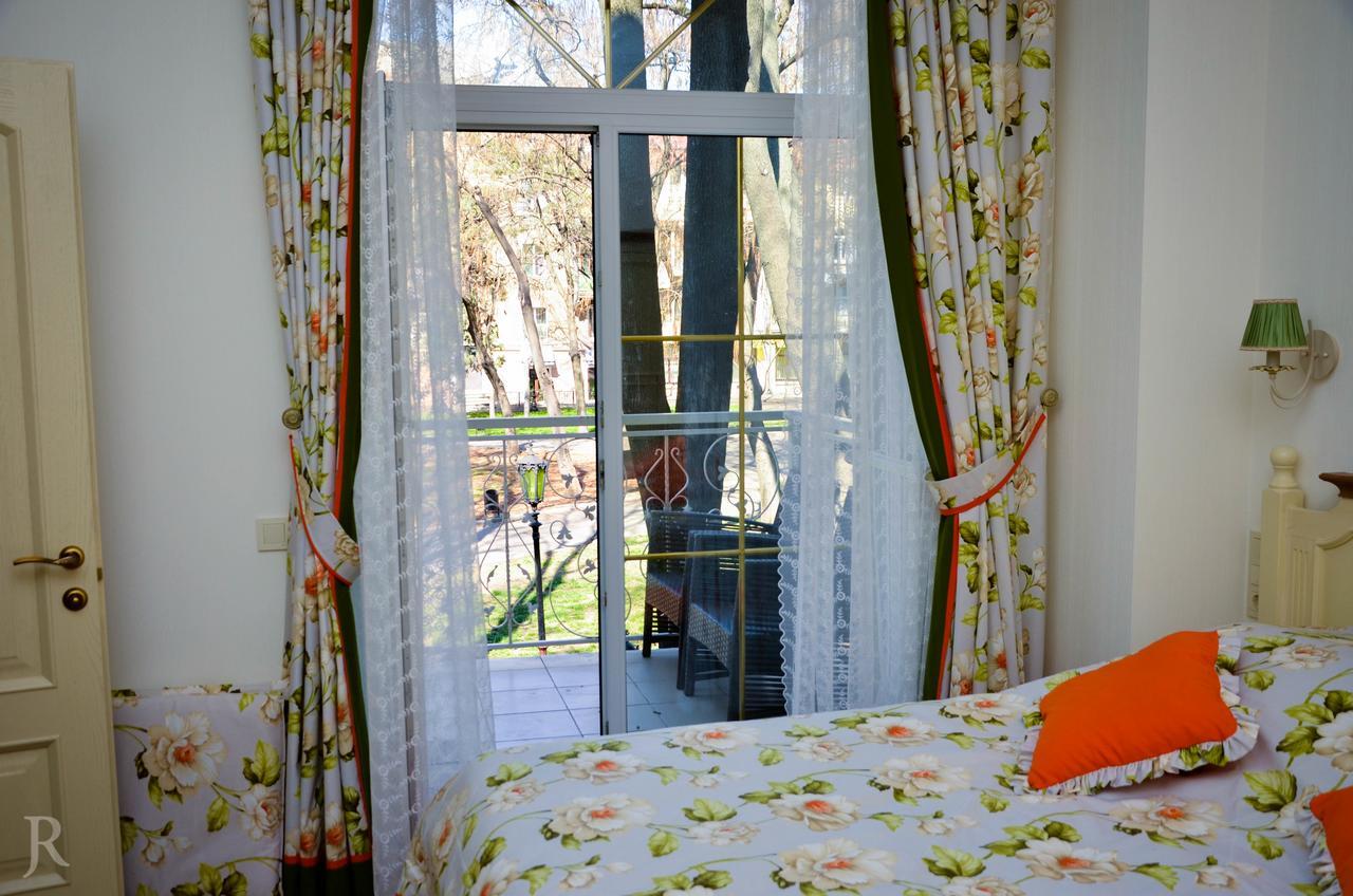 Hotel MAMAN Odessa Exterior foto
